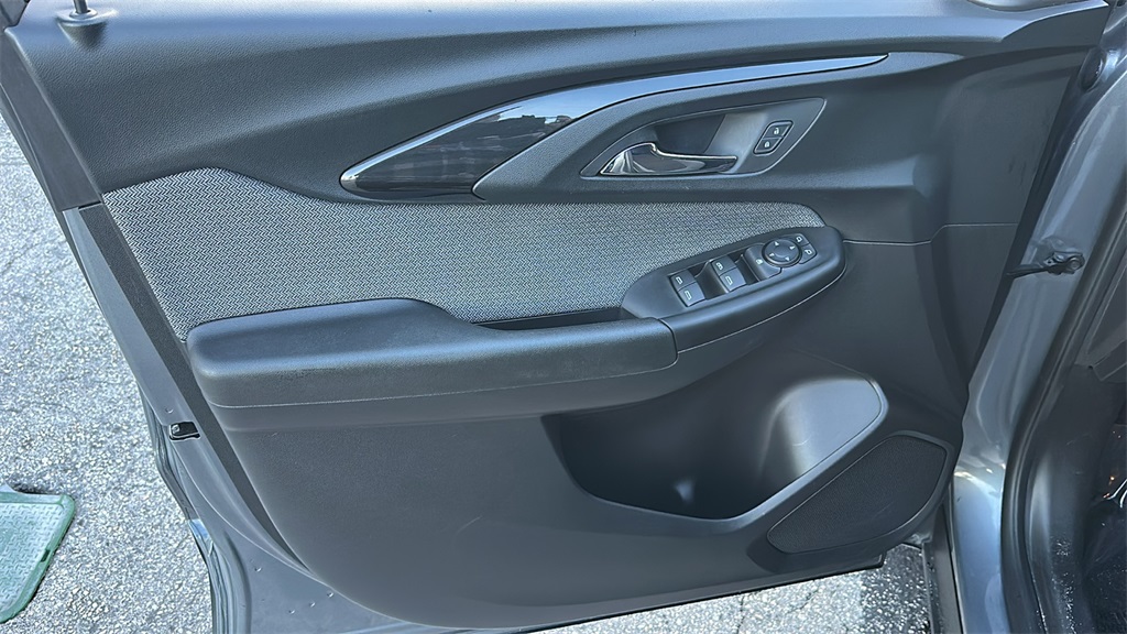 2021 Chevrolet Trailblazer LS photo 12
