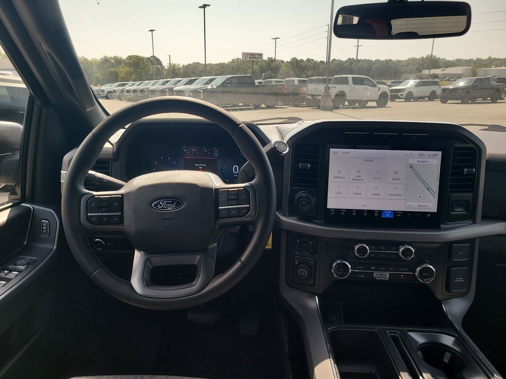 2024 Ford F-150 XLT photo 22