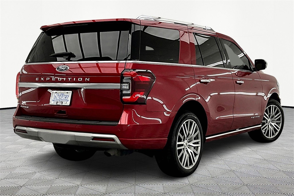 Used 2022 Ford Expedition Platinum with VIN 1FMJU1MT1NEA40113 for sale in Kansas City