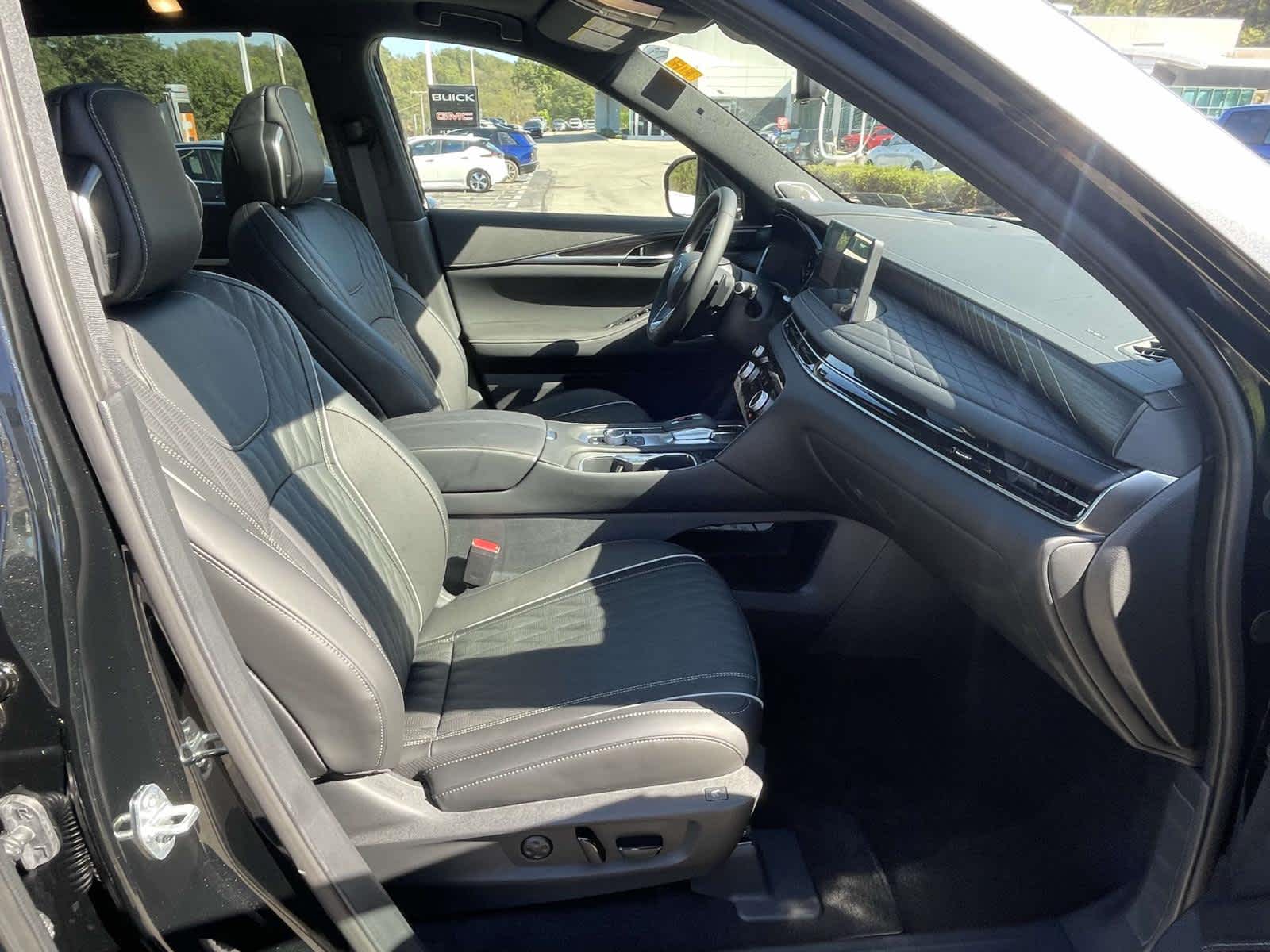 2026 Infiniti QX60 Autograph AWD photo 17
