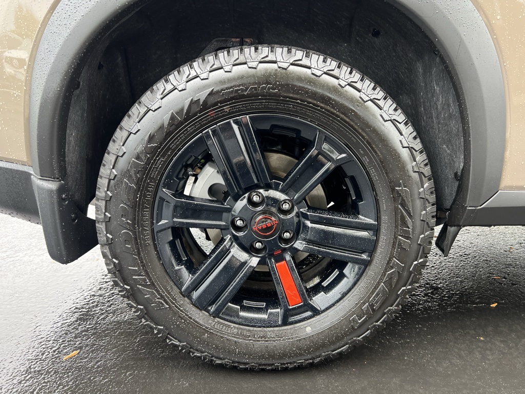 2025 Nissan Rogue SV photo 7