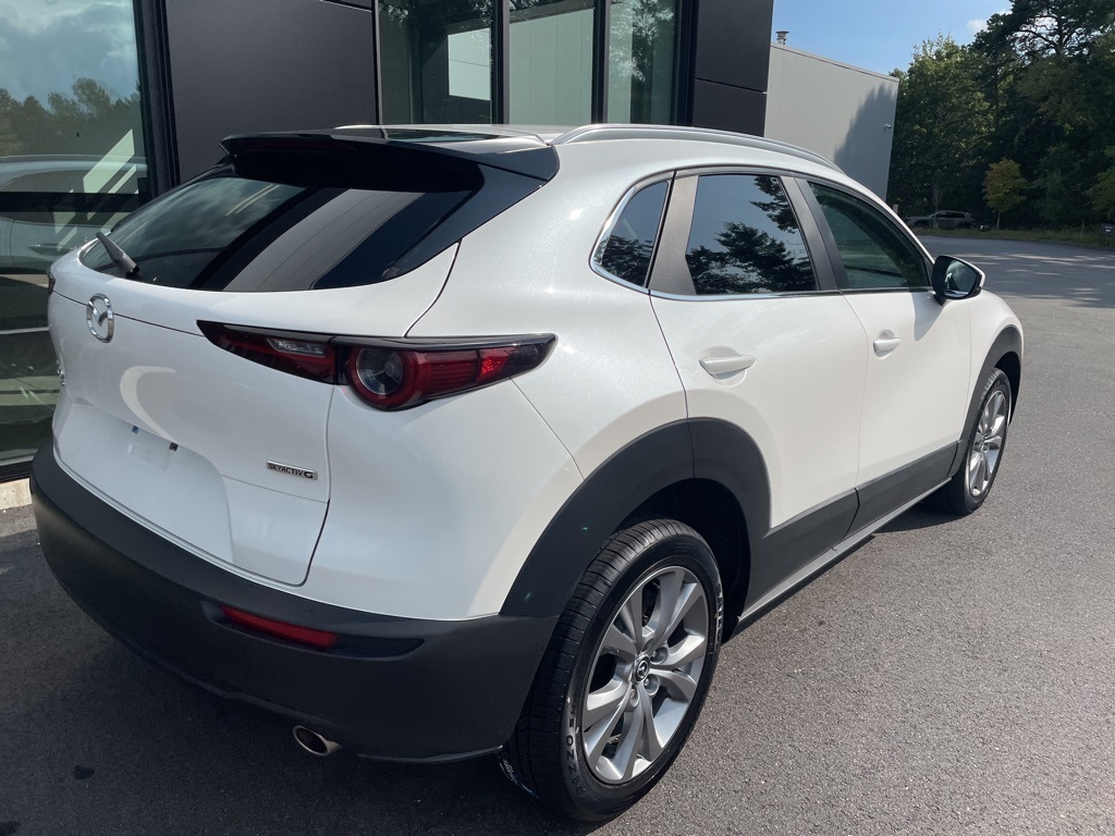 2022 Mazda CX-30 2.5 Select photo 4