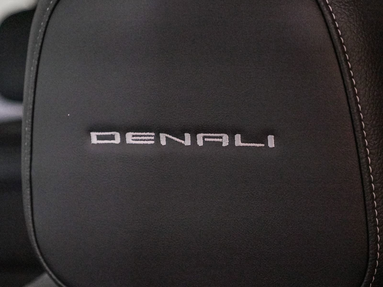 2026 Gmc Terrain Denali photo 16