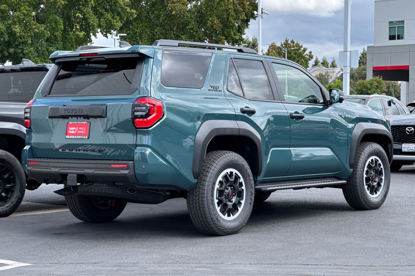 2025 Toyota 4Runner TRD Off-Road Premium photo 3