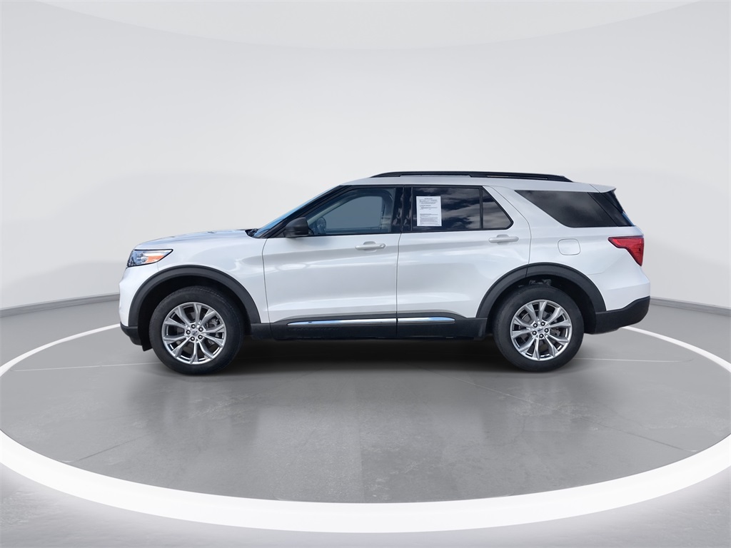 2021 Ford Explorer XLT photo 4
