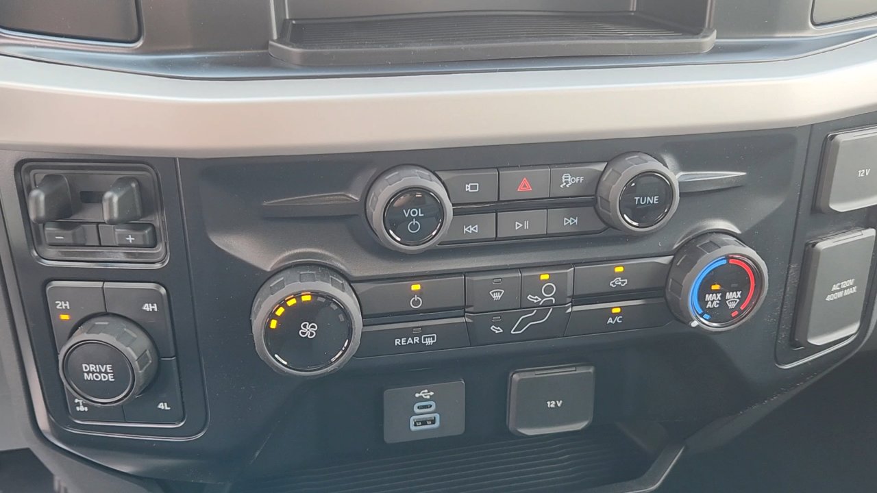 2025 Ford F-250 XLT photo 17