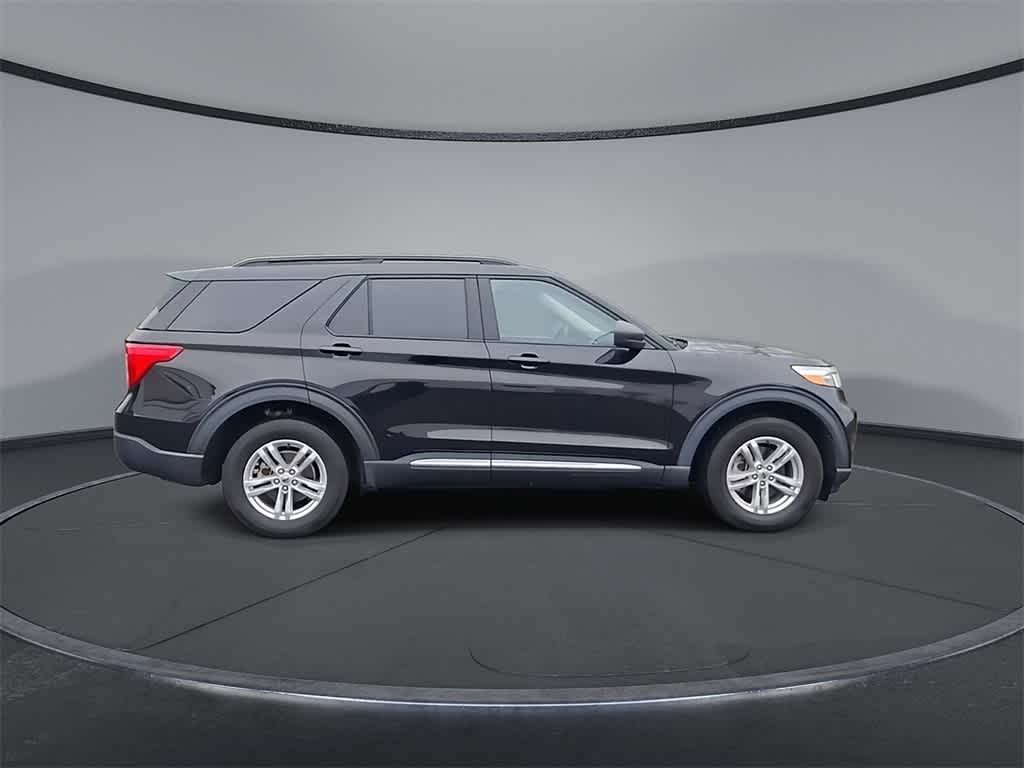 2022 Ford Explorer XLT photo 5