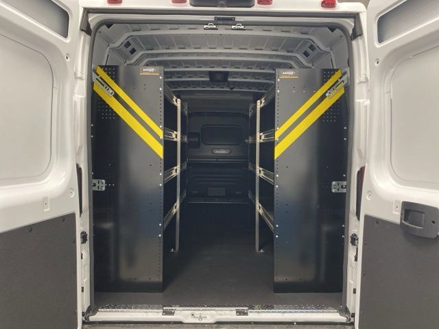 2024 Ram C/V Tradesman photo 4