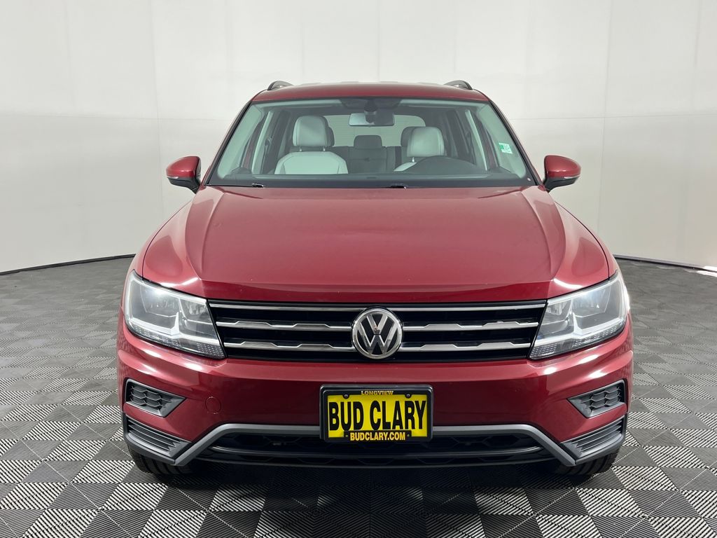 2019 Volkswagen Tiguan SEL photo 2