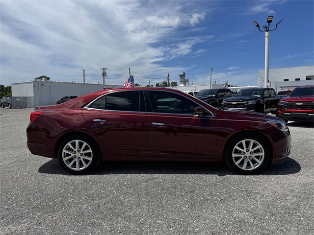 2015 Chevrolet Malibu LTZ photo 3