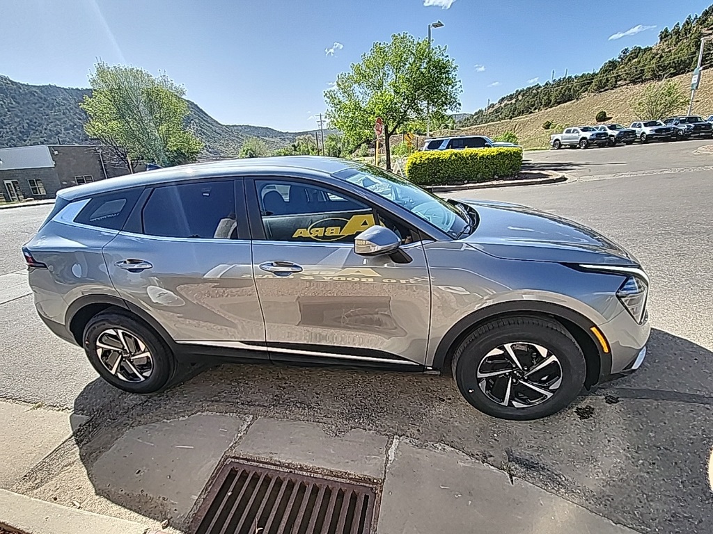 2025 Kia Sportage Hybrid LX photo 4