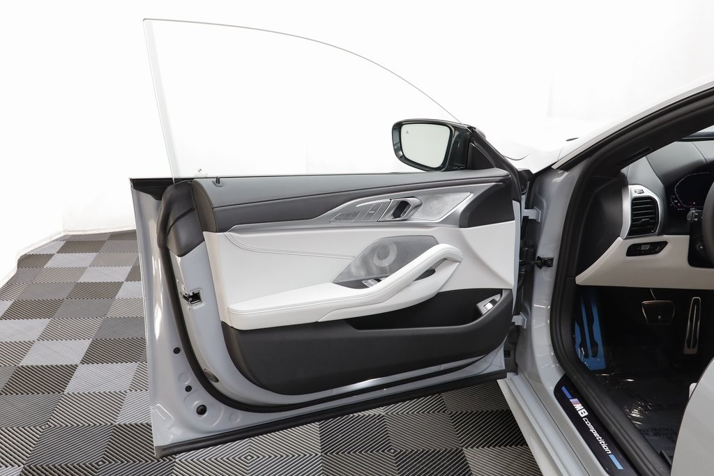 2025 Bmw M8 Competition photo 5