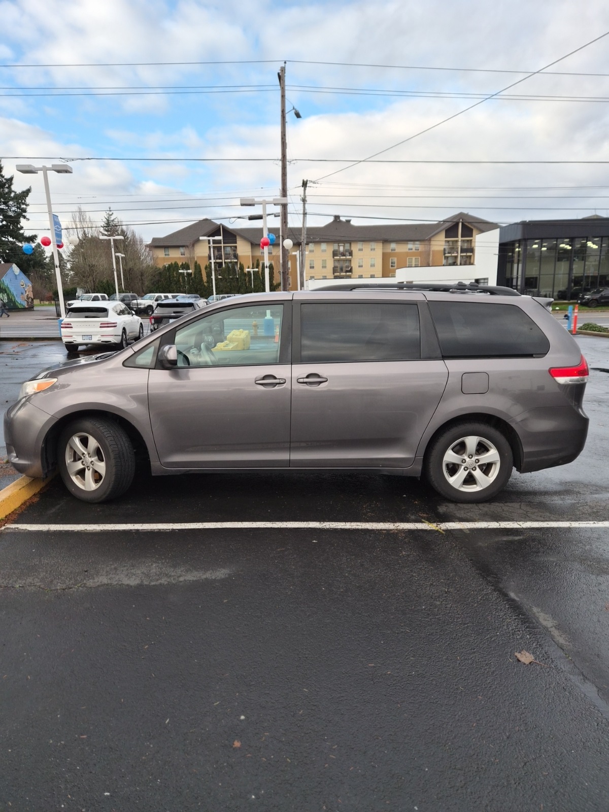 2011 Toyota Sienna LE