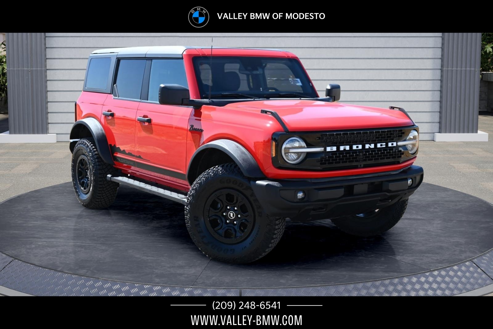 2022 Ford Bronco 4-Door Wildtrak's photo
