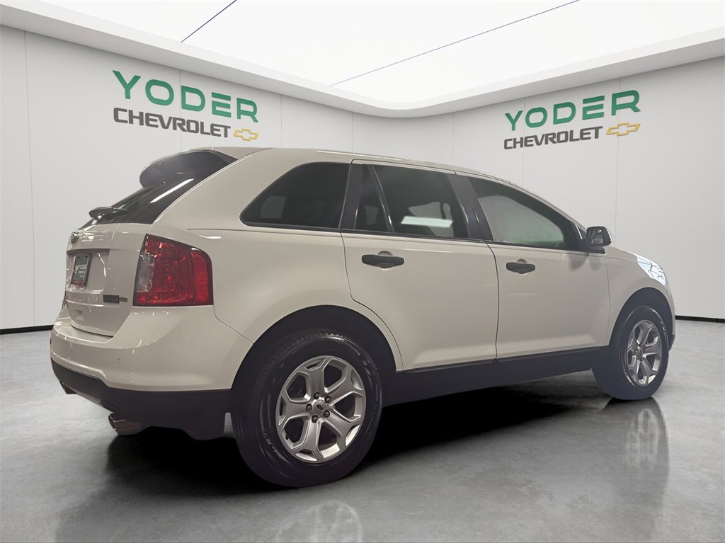 2013 Ford Edge SE photo 3