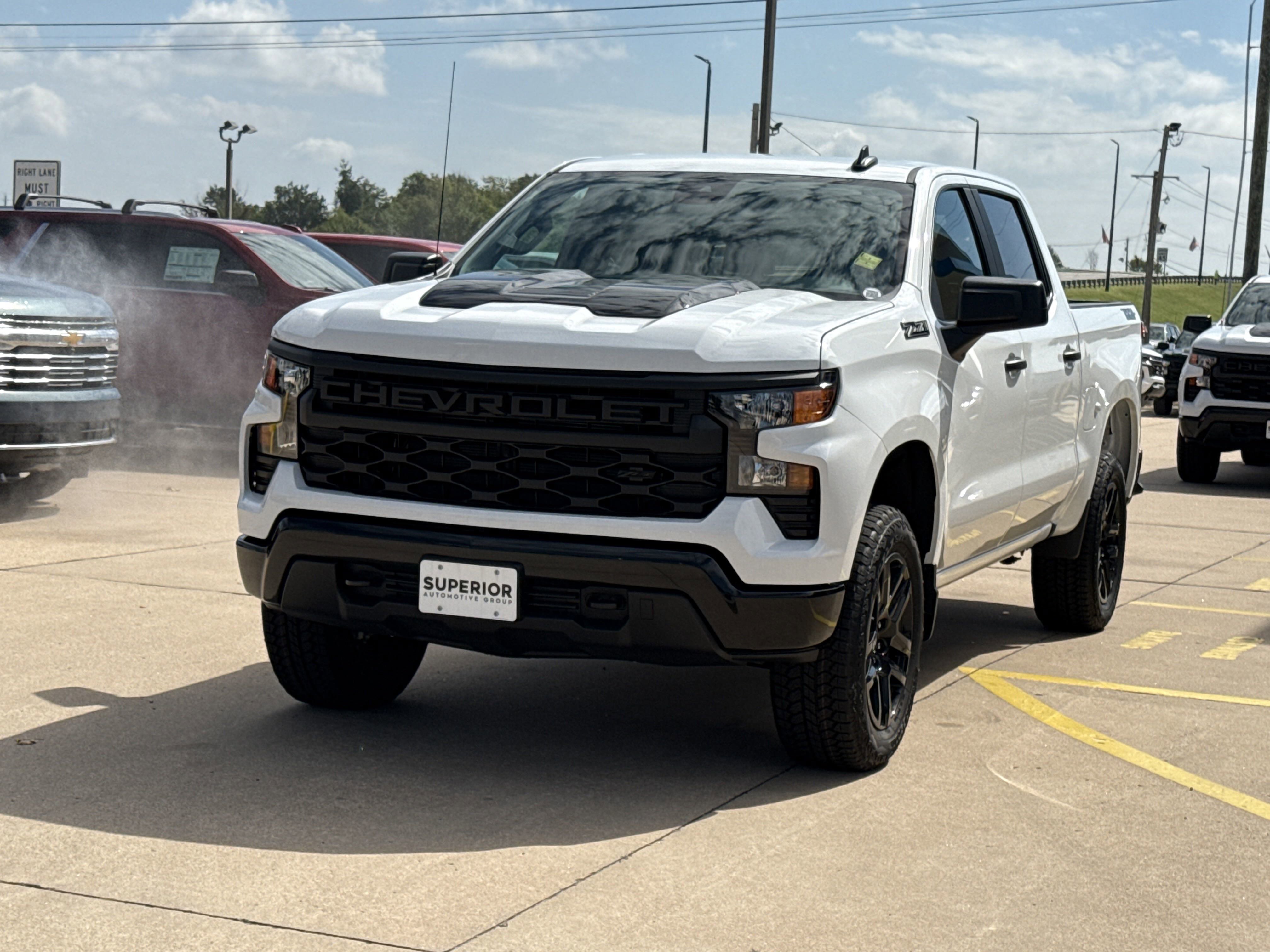 2025 Chevrolet Silverado 1500 Custom Trail Boss photo 9