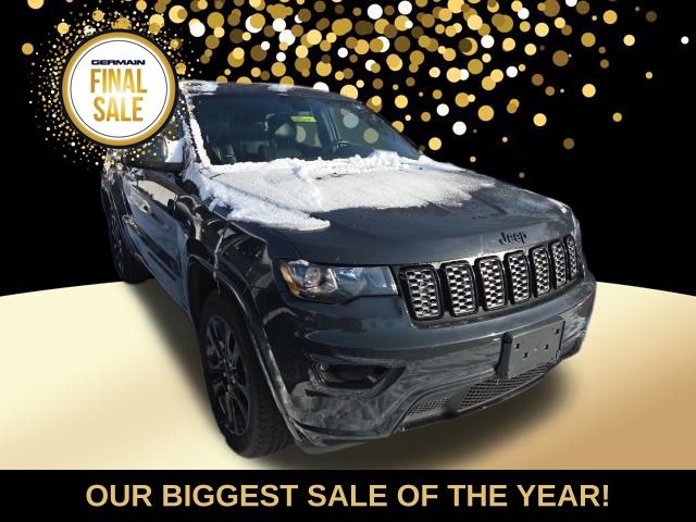 2017 Jeep Grand Cherokee Altitude's photo