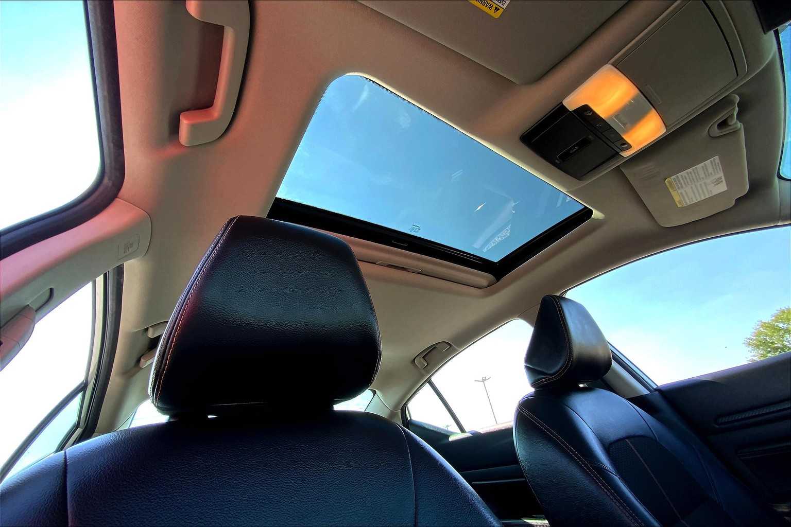 2020 Nissan Altima 2.5 SR photo 12