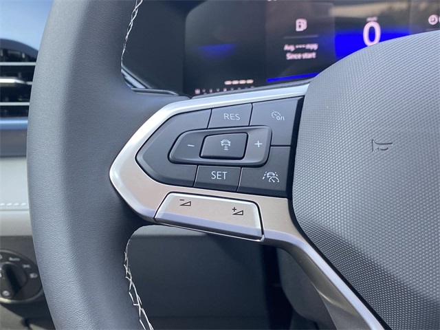 2024 Volkswagen Taos SE photo 11