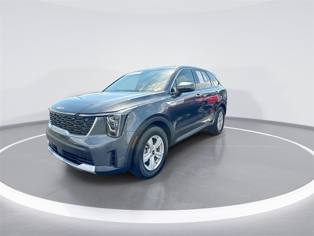 2025 Kia Sorento LX photo 3