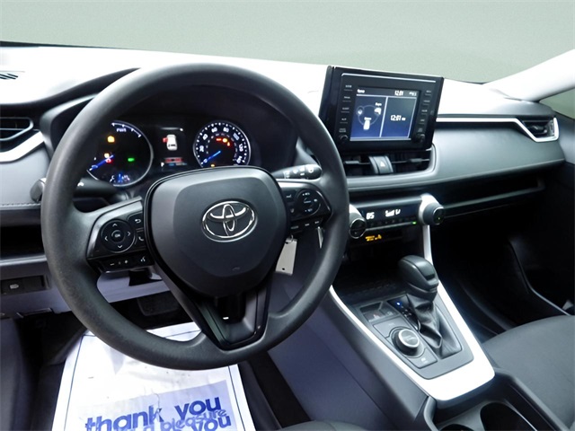 2019 Toyota RAV4 Hybrid LE photo 4