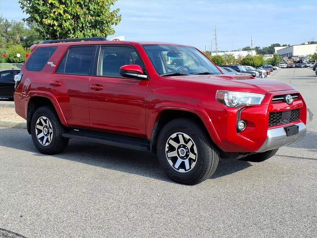 2024 Toyota 4Runner TRD 4WD photo 2