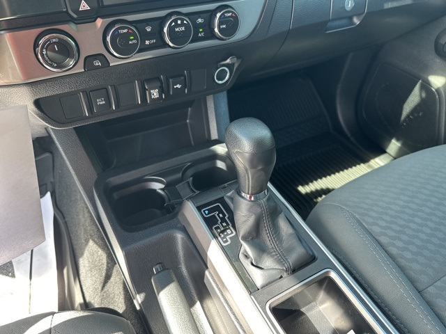 2022 Toyota Tacoma SR5 4x4 V6 photo 11