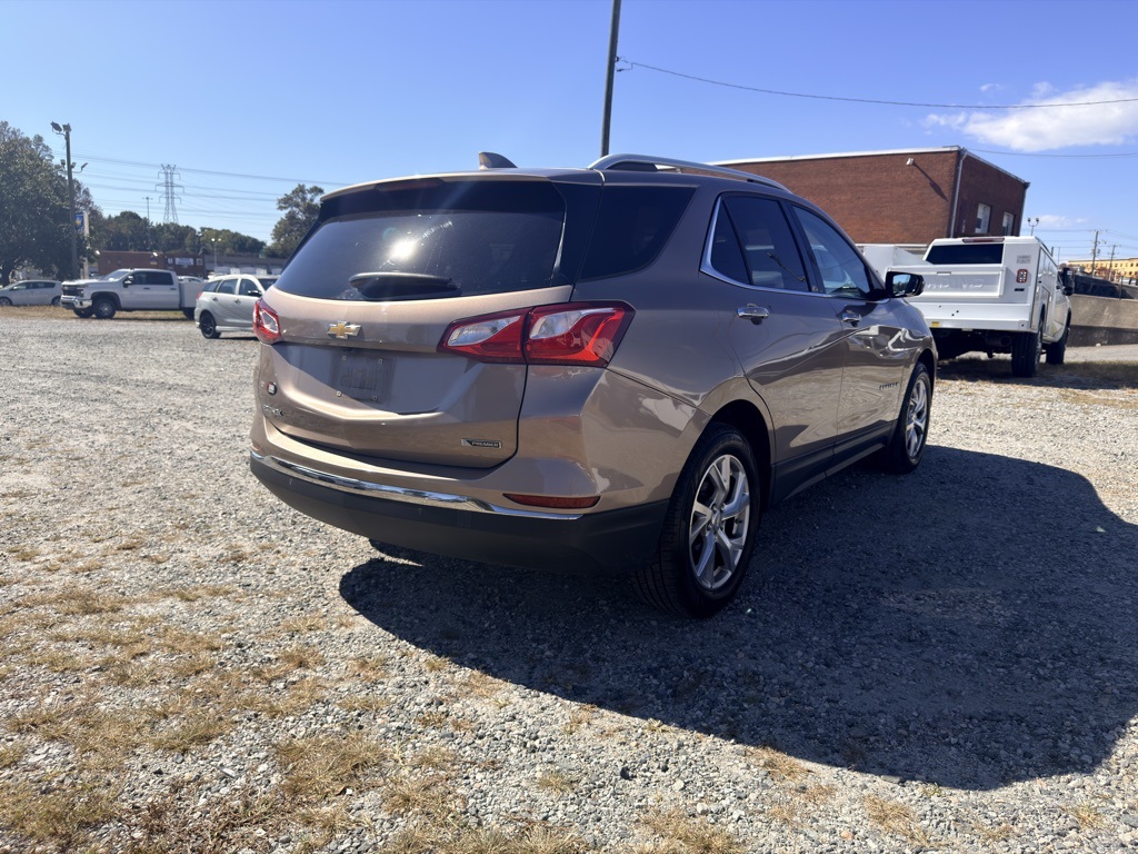 2018 Chevrolet Equinox Premier photo 2