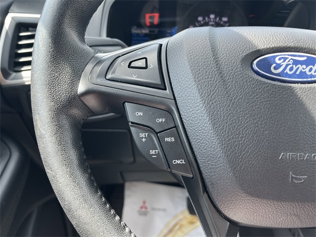 2022 Ford Edge SEL photo 13