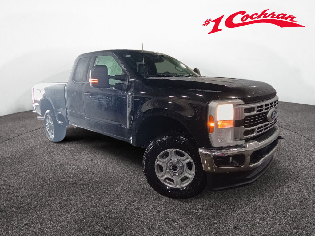 2026 Ford F-350 Super Duty XLT's photo