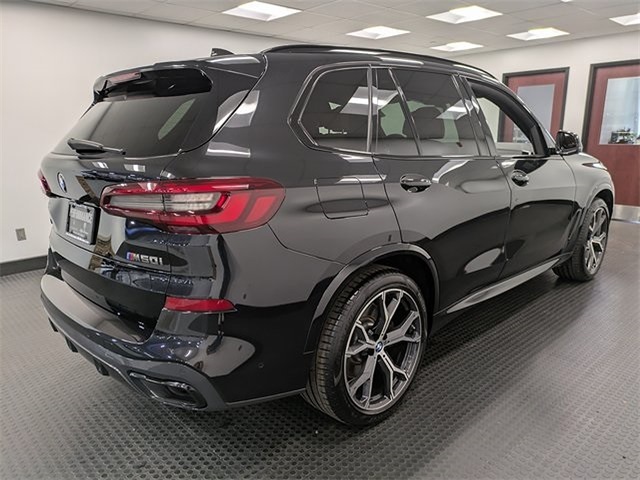 2022 Bmw X5 M50i photo 4