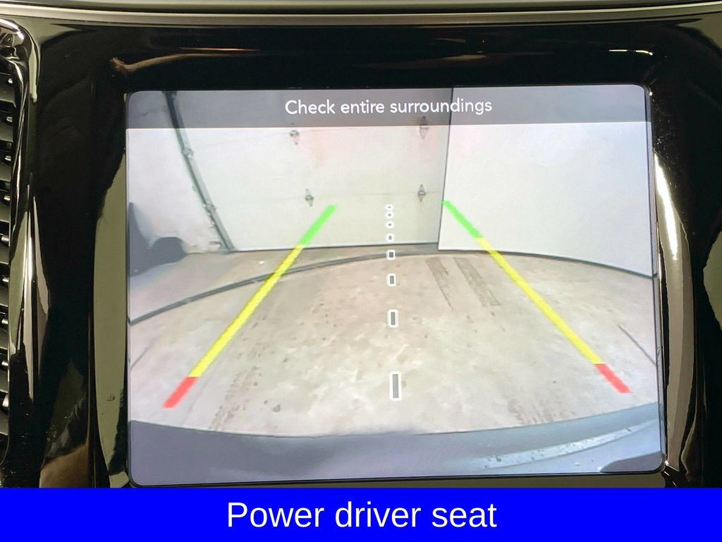2020 Jeep Cherokee Limited photo 15