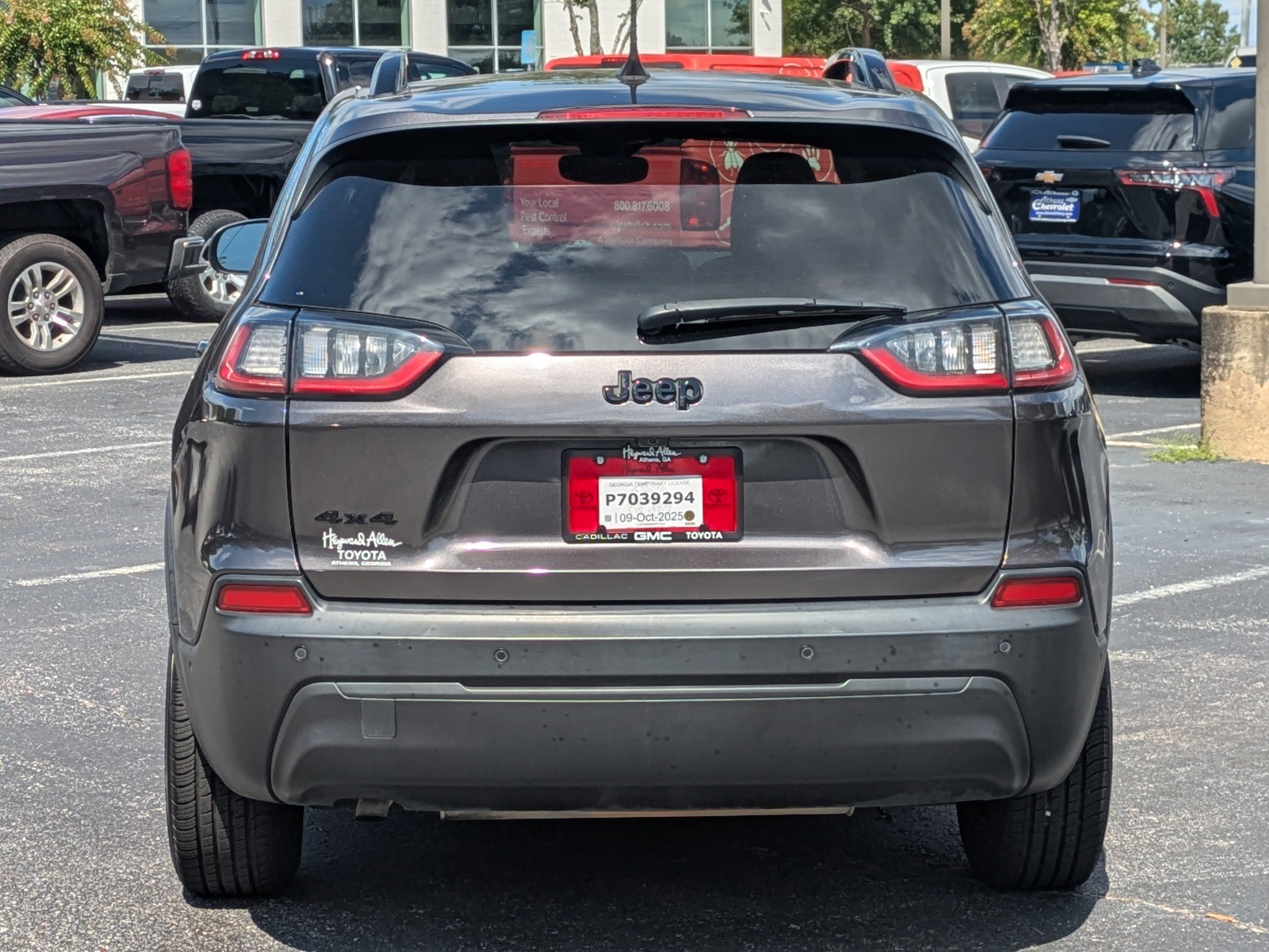 2023 Jeep Cherokee Altitude Lux photo 4