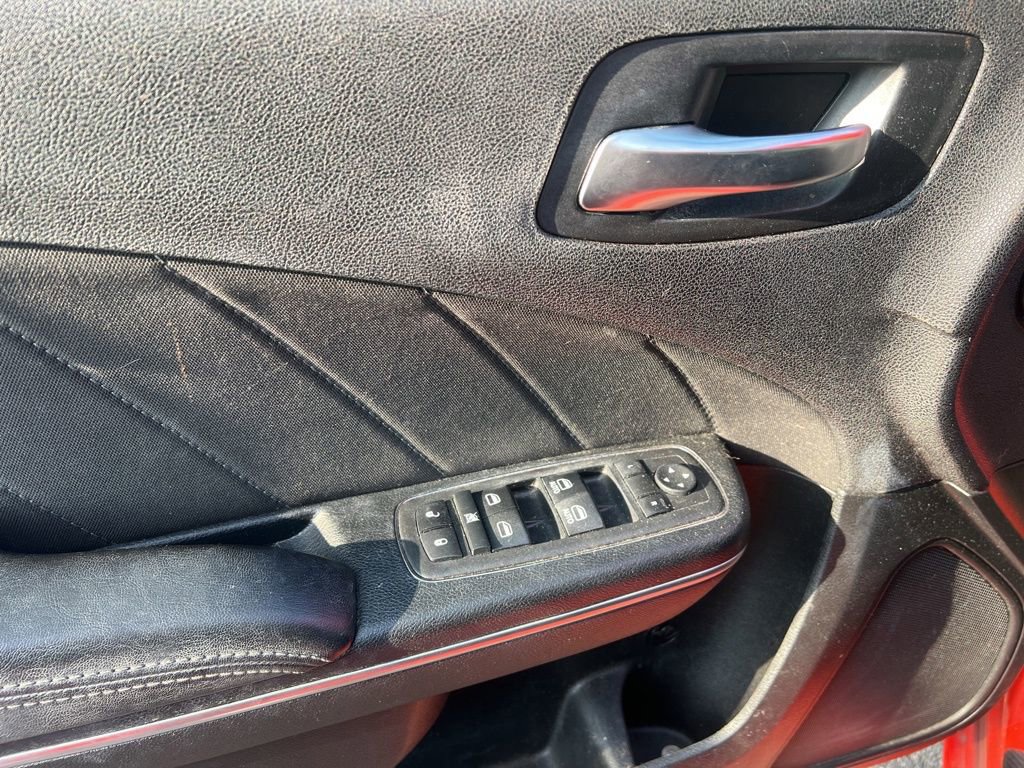 2018 Dodge Charger SXT Plus photo 19