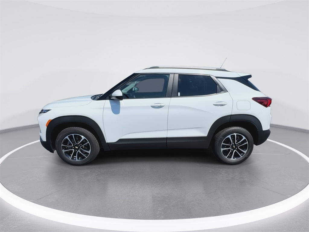 2024 Chevrolet Trailblazer LT photo 4