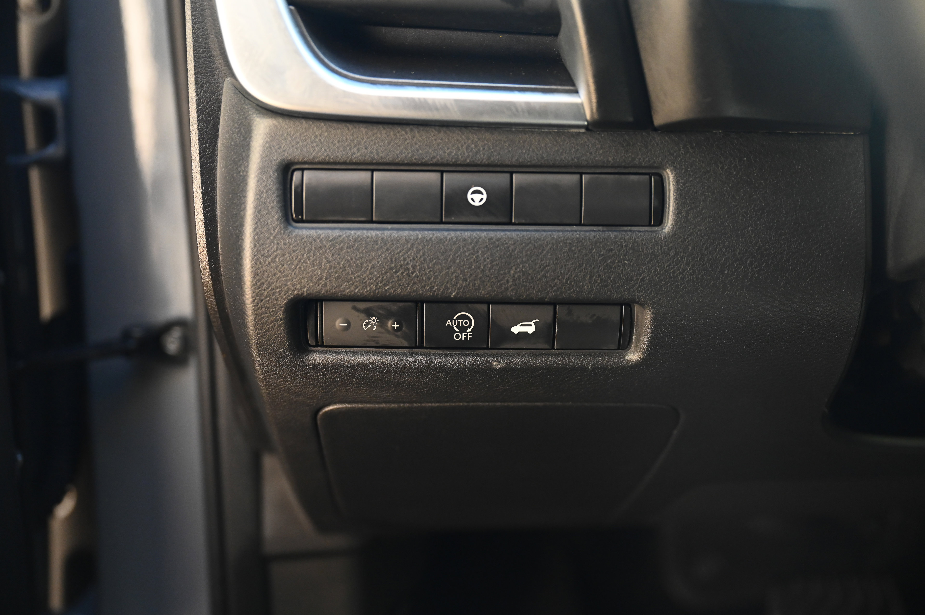 2023 Nissan Rogue SV photo 11