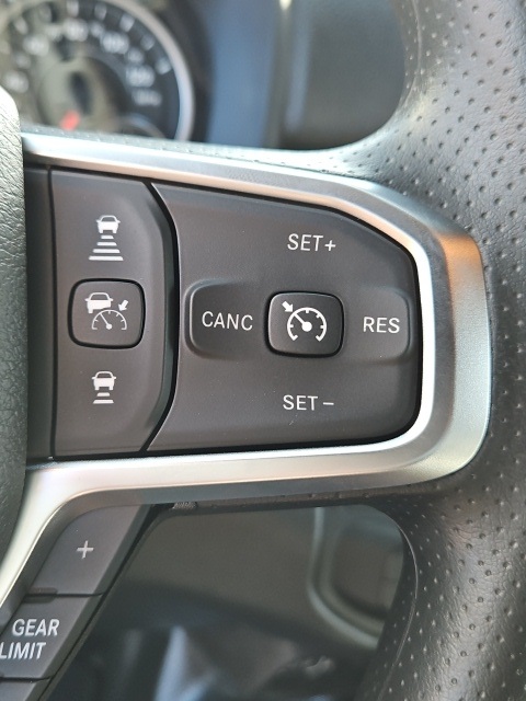 2026 Ram 2500 Tradesman photo 8
