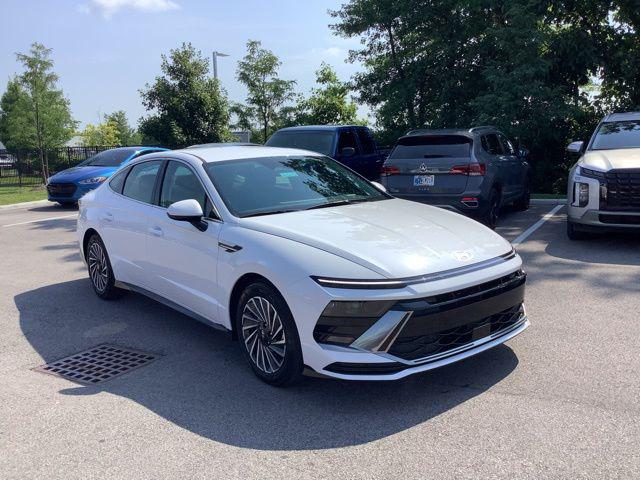 2025 Hyundai Sonata Hybrid SEL photo 3