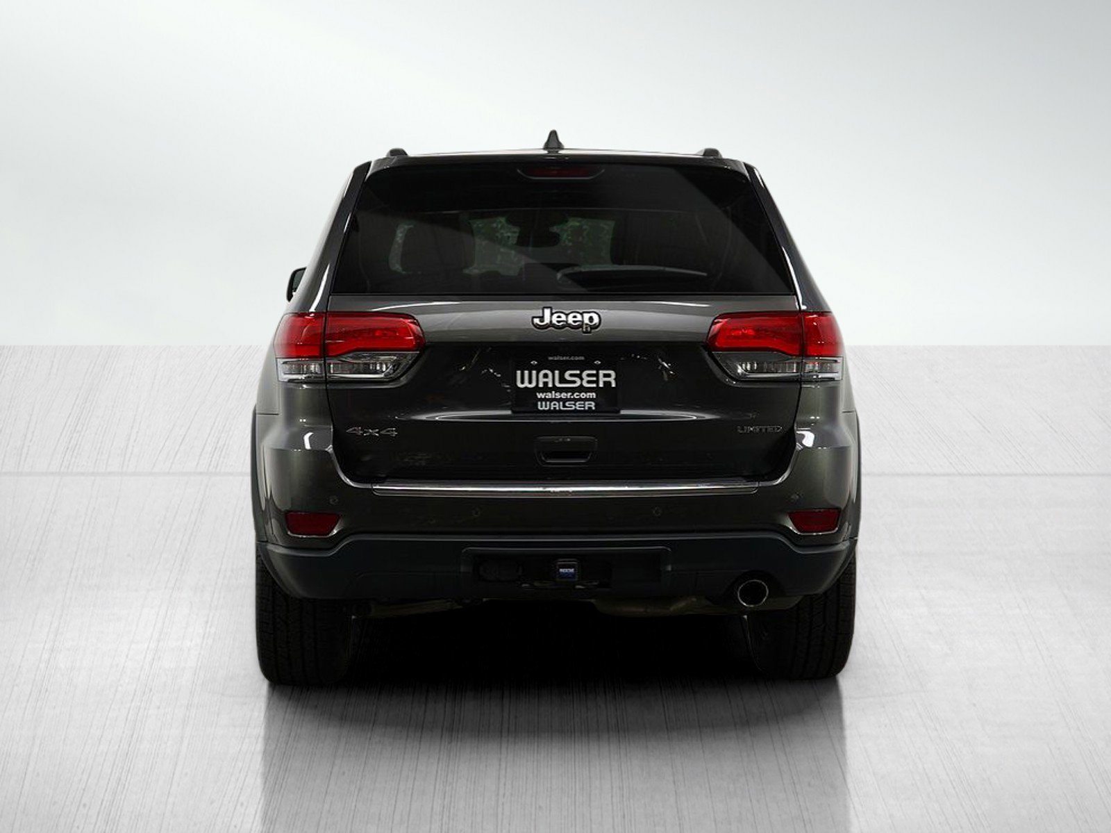 2017 Jeep Grand Cherokee Limited photo 3