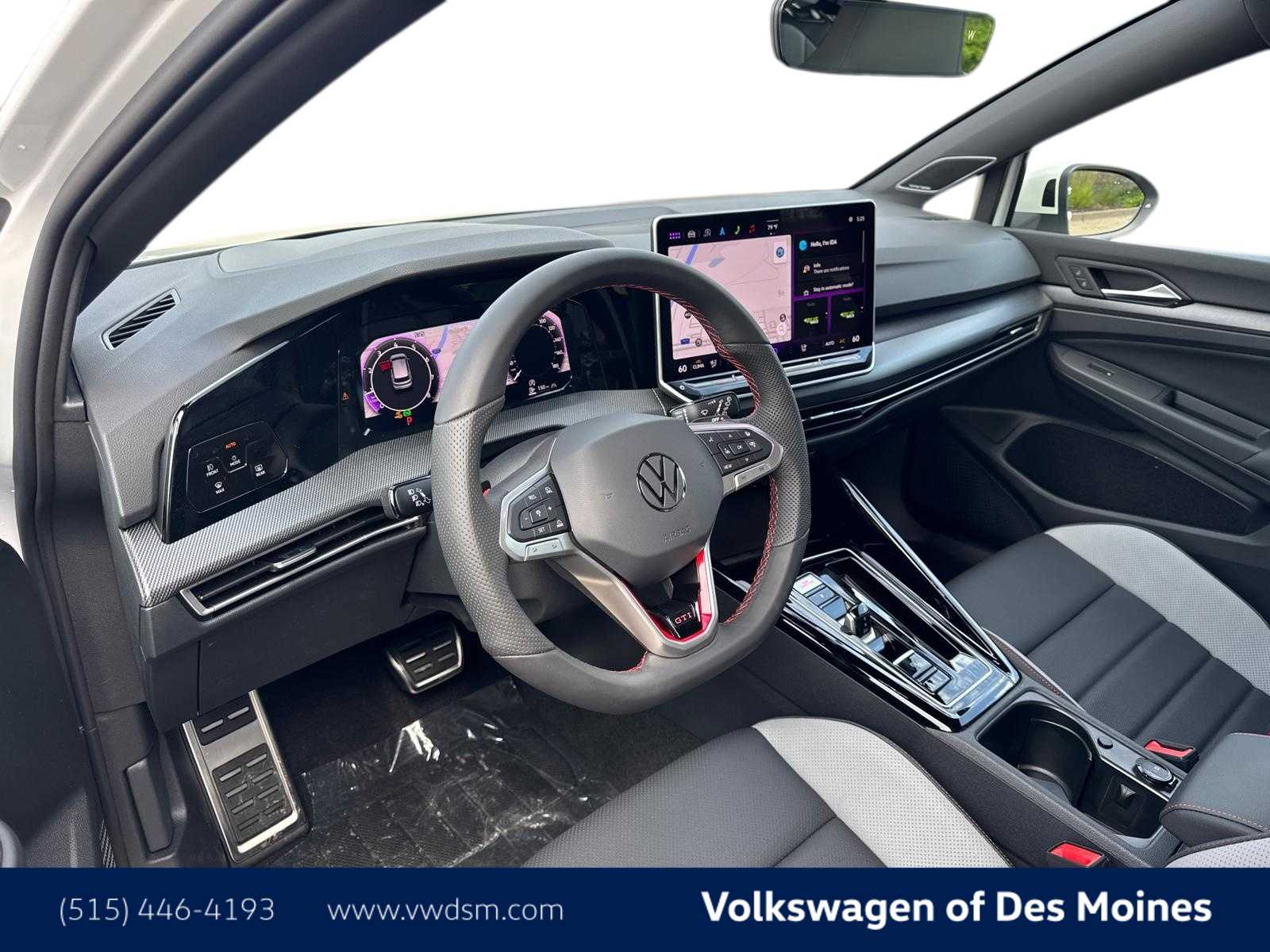2025 Volkswagen Golf GTI Autobahn photo 2