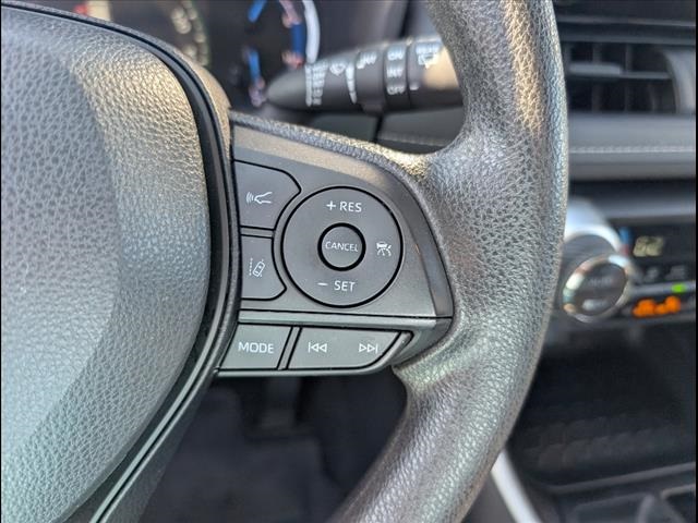 2023 Toyota RAV4 Hybrid photo 8