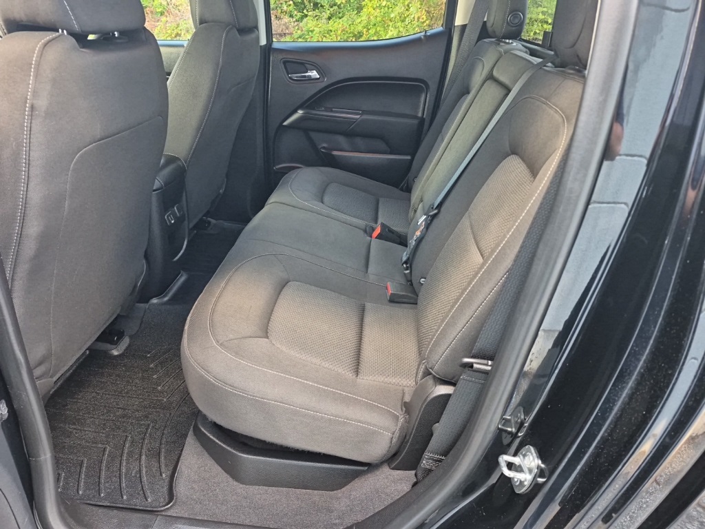 2019 Chevrolet Colorado LT photo 7