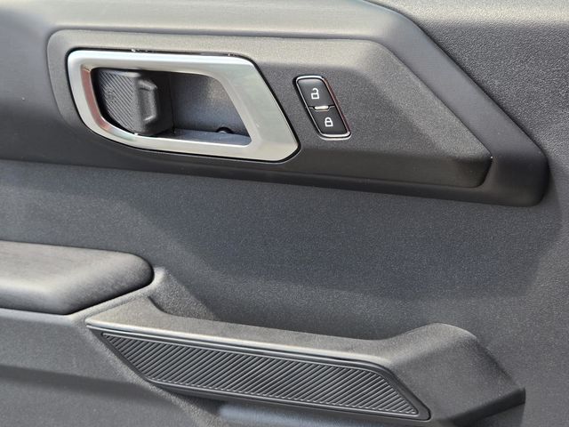 2025 Ford Bronco Outer Banks photo 15