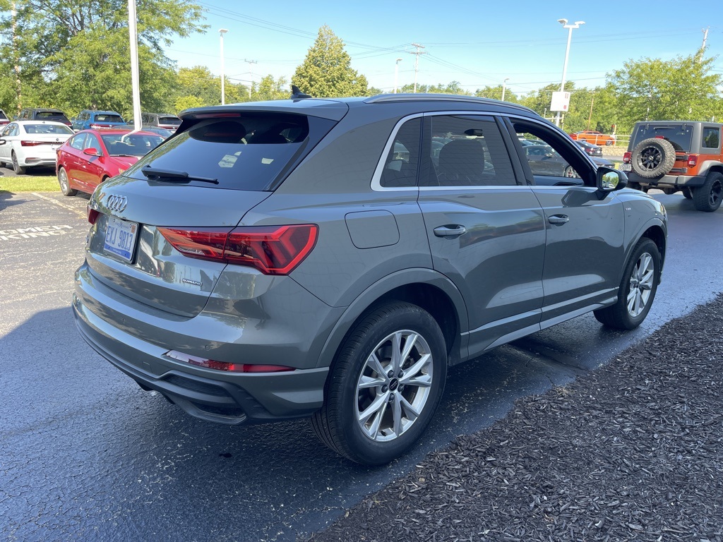 2025 Audi Q3 S line Premium photo 3