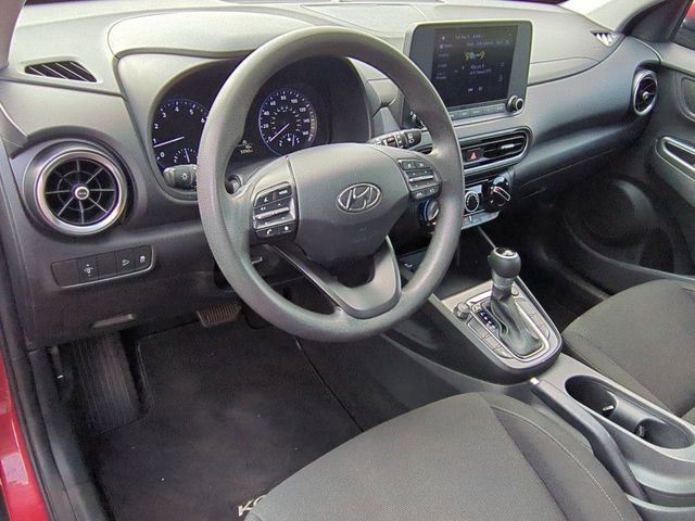 2022 Hyundai Kona SEL photo 3