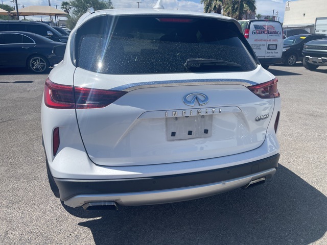 2020 Infiniti QX50 Luxe photo 2