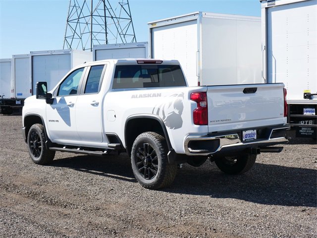 2026 Chevrolet Silverado 2500HD LT photo 3