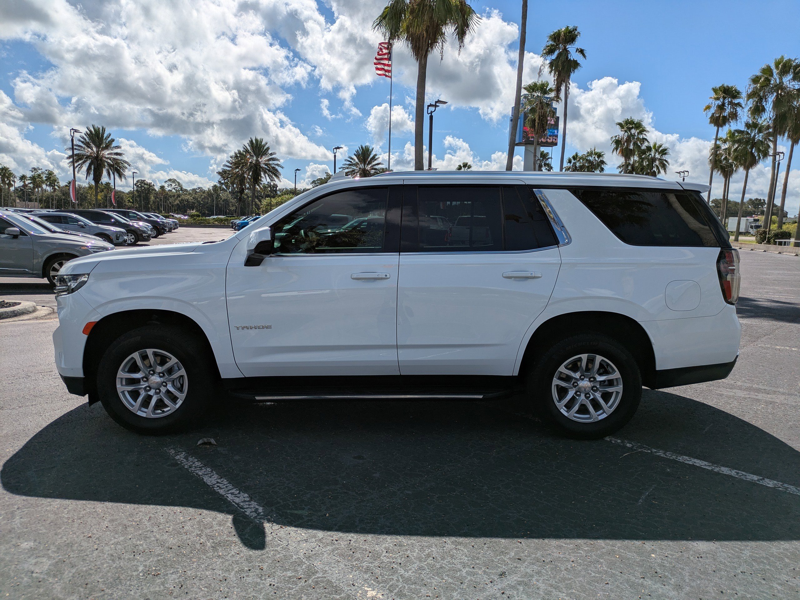 2023 Chevrolet Tahoe LS photo 6