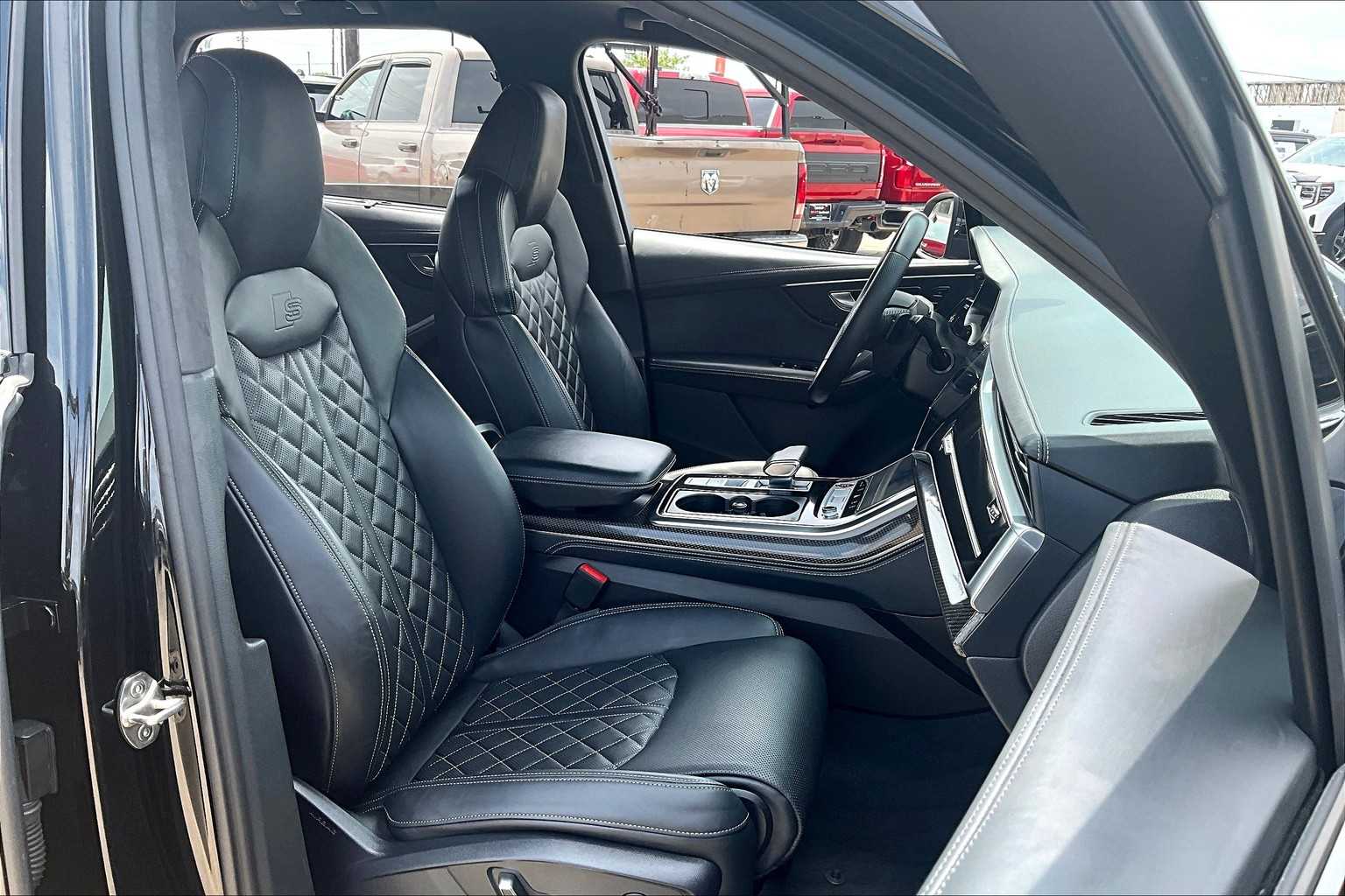 2023 Audi SQ7 Prestige photo 5