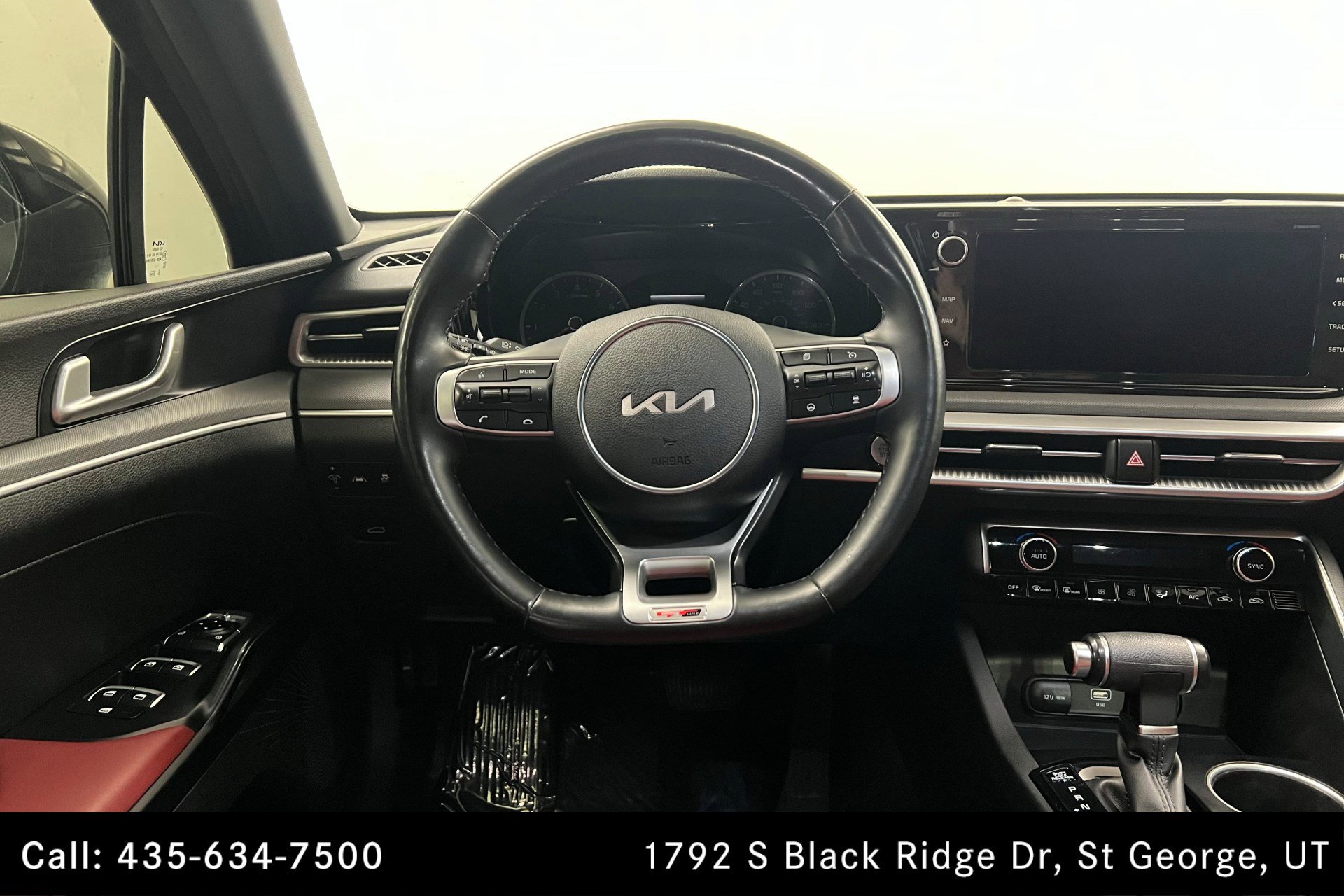 2022 Kia K5 GT-Line photo 12